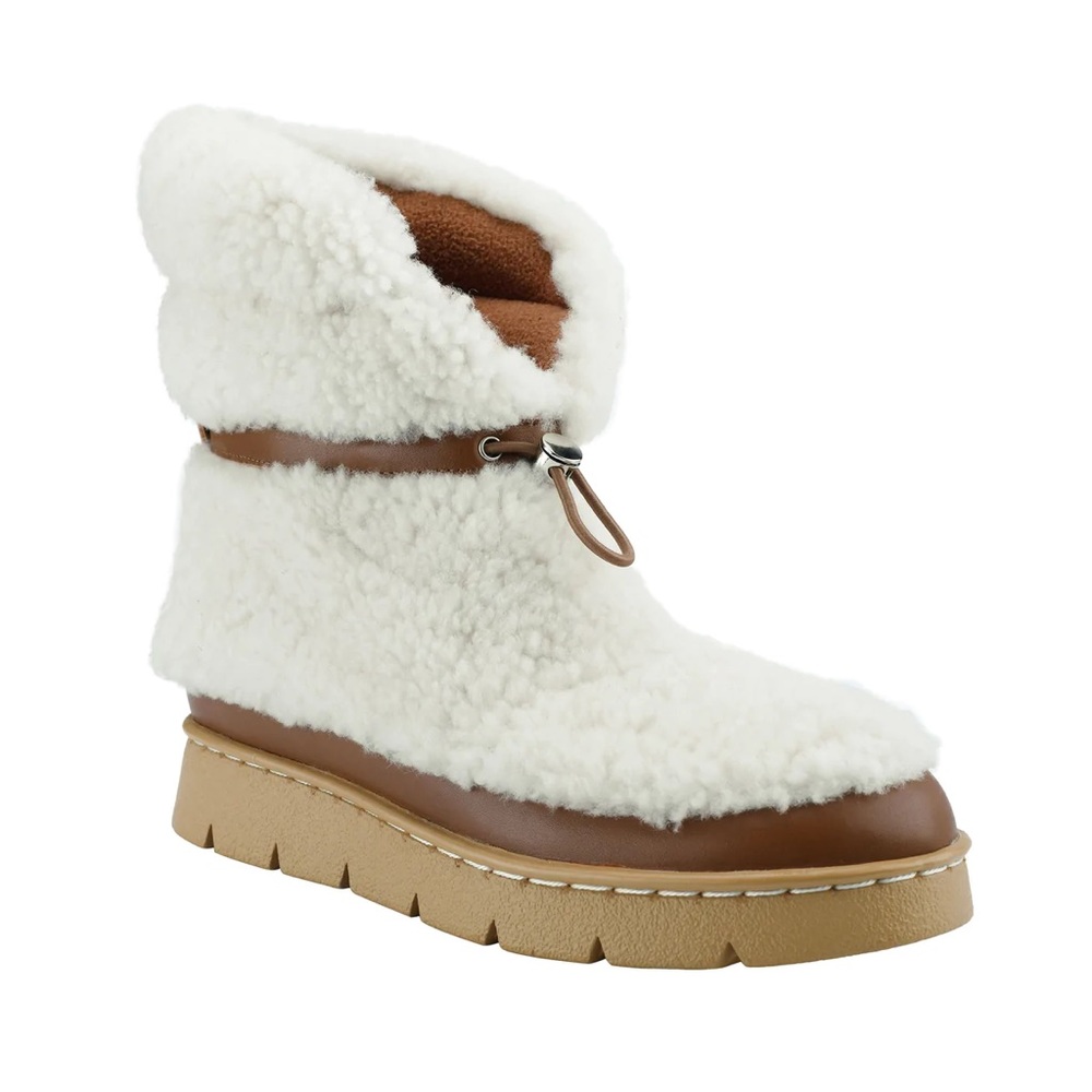 Marc Fisher LTD Kamryn Genuine Shearling Boots Size 8.5M in Brown and Ivory